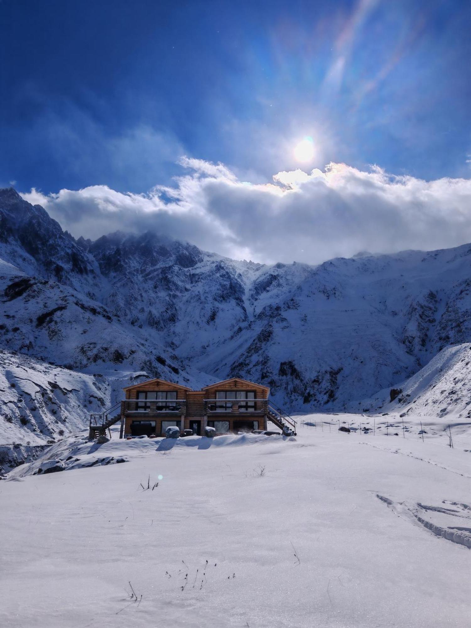 Alone Cottage Kazbegi 객실 사진