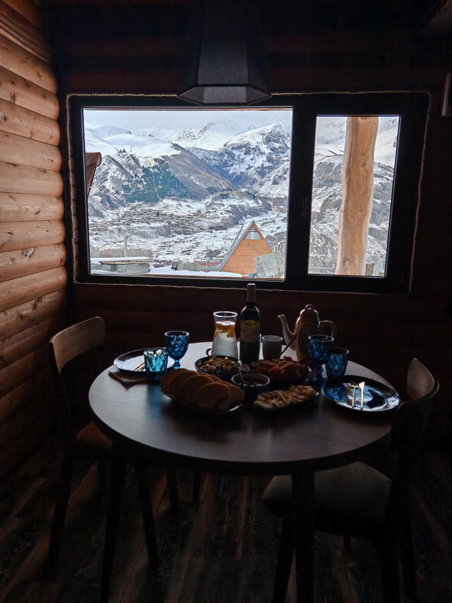 Alone Cottage Kazbegi 객실 사진